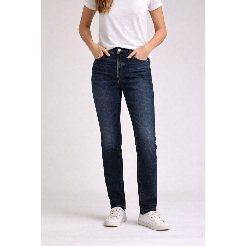 Women’s / Teen Slim Straight Jeans – Size 27/28 – Dark Wash